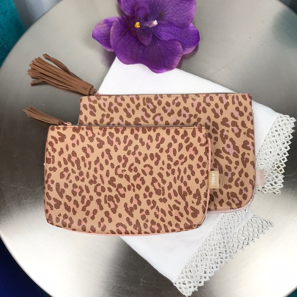 2 ipsy | 2 Leopard Print Faux Leather Cosmetics Bags | 2 Sizes